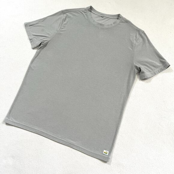 Vuori Heather Grey Strato Tech Tee Short Sleeve Performance Crew Shirt V126 M - Picture 2 of 7